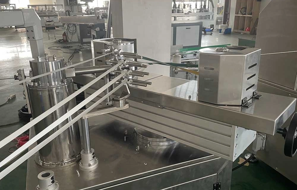 Multi Blades Biodegradable Edible Straw Paper Making Machine Auto Paper Connecting